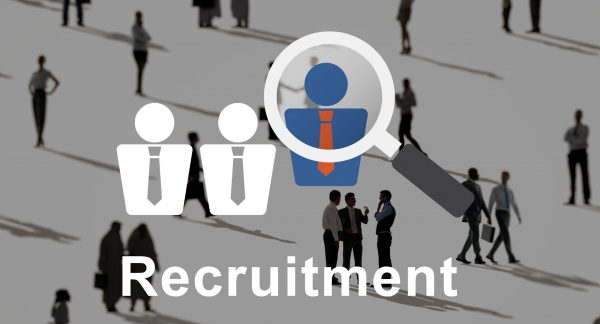 What is the difference between an employment agency and a recruitment agency?