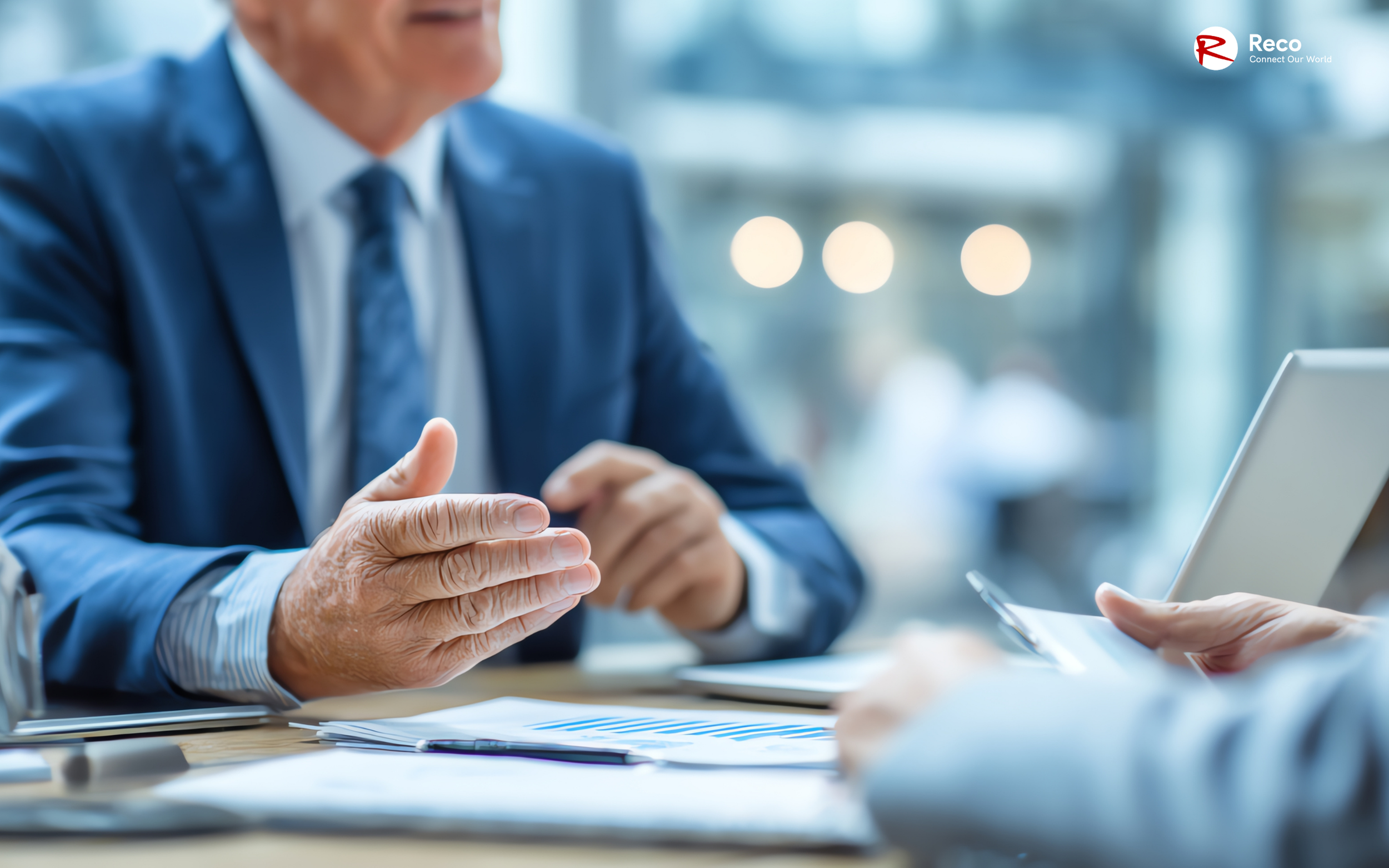 employer of record vs staffing agency
